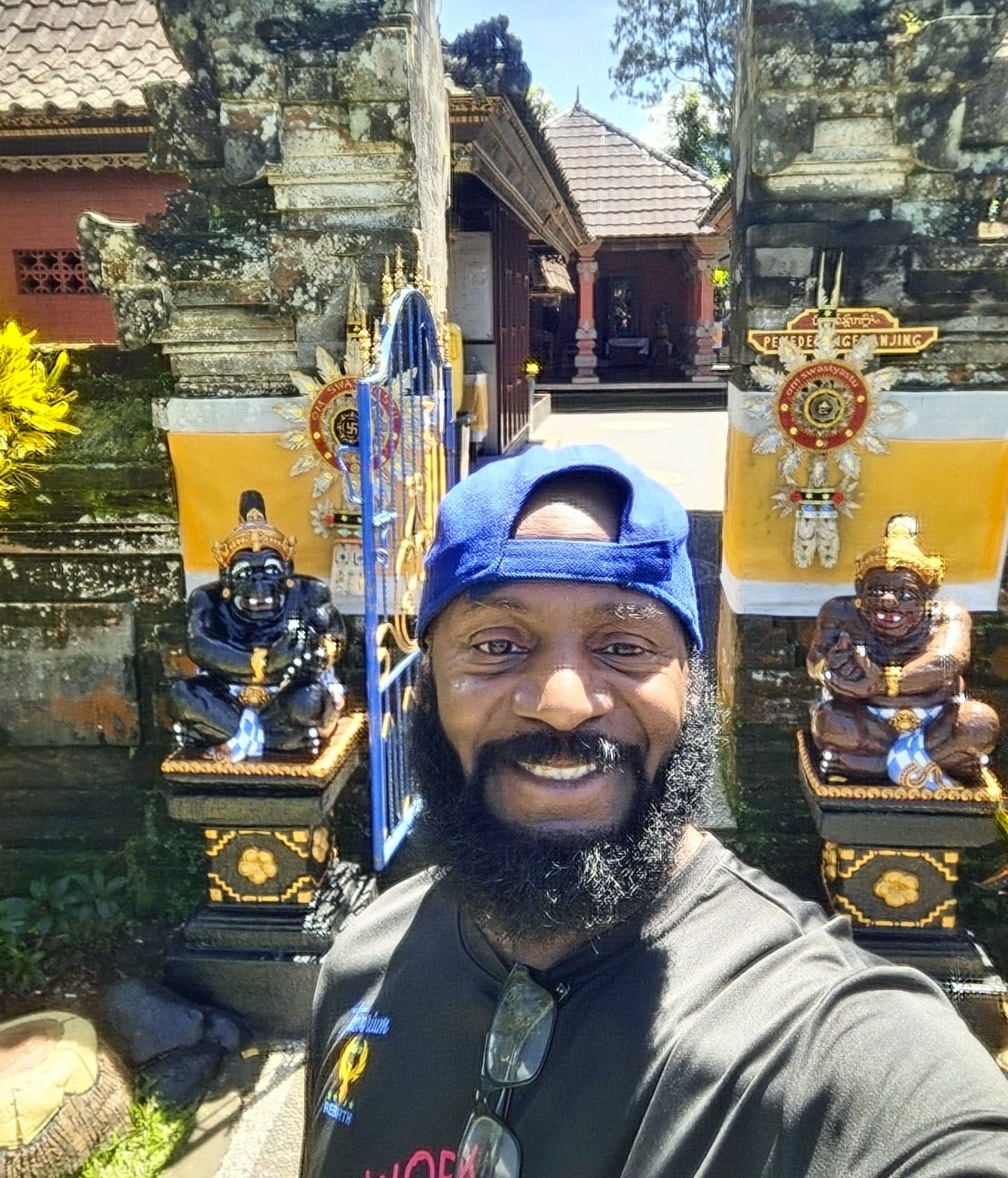 Darnell experiencing Balinese temple culture